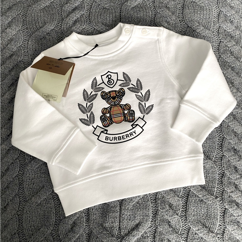 🧸NWT Burberry White Sweatshirt with Bear Logo. Size 12m
